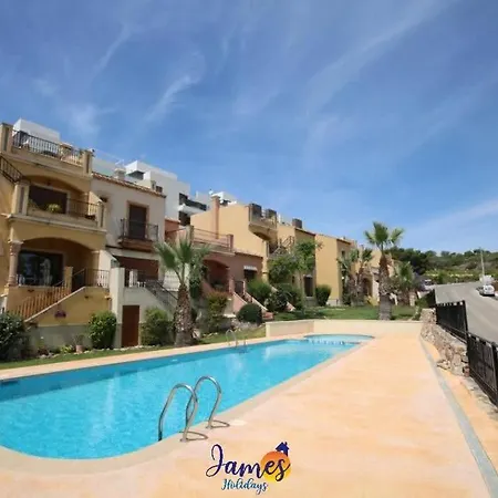 Mediterranean 2 Bed With Com Pool Lr1248 *