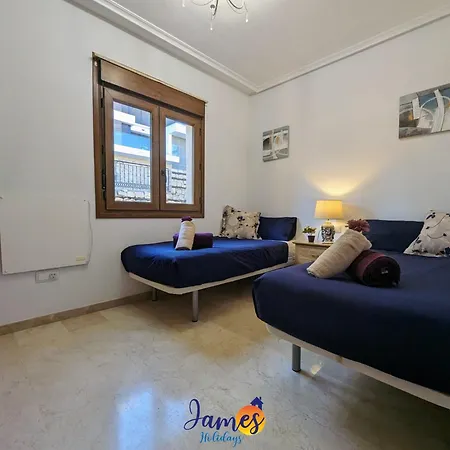 Mediterranean 2 Bed With Com Pool Lr1248 *