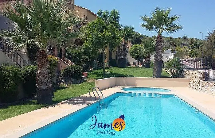 Mediterranean 2 Bed With Com Pool Lr1248