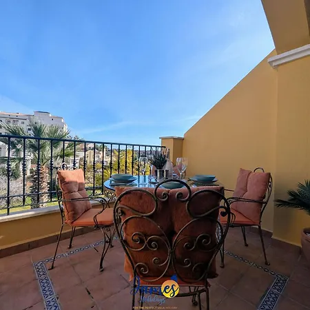 Mediterranean 2 Bed With Com Pool Lr1248 アパート